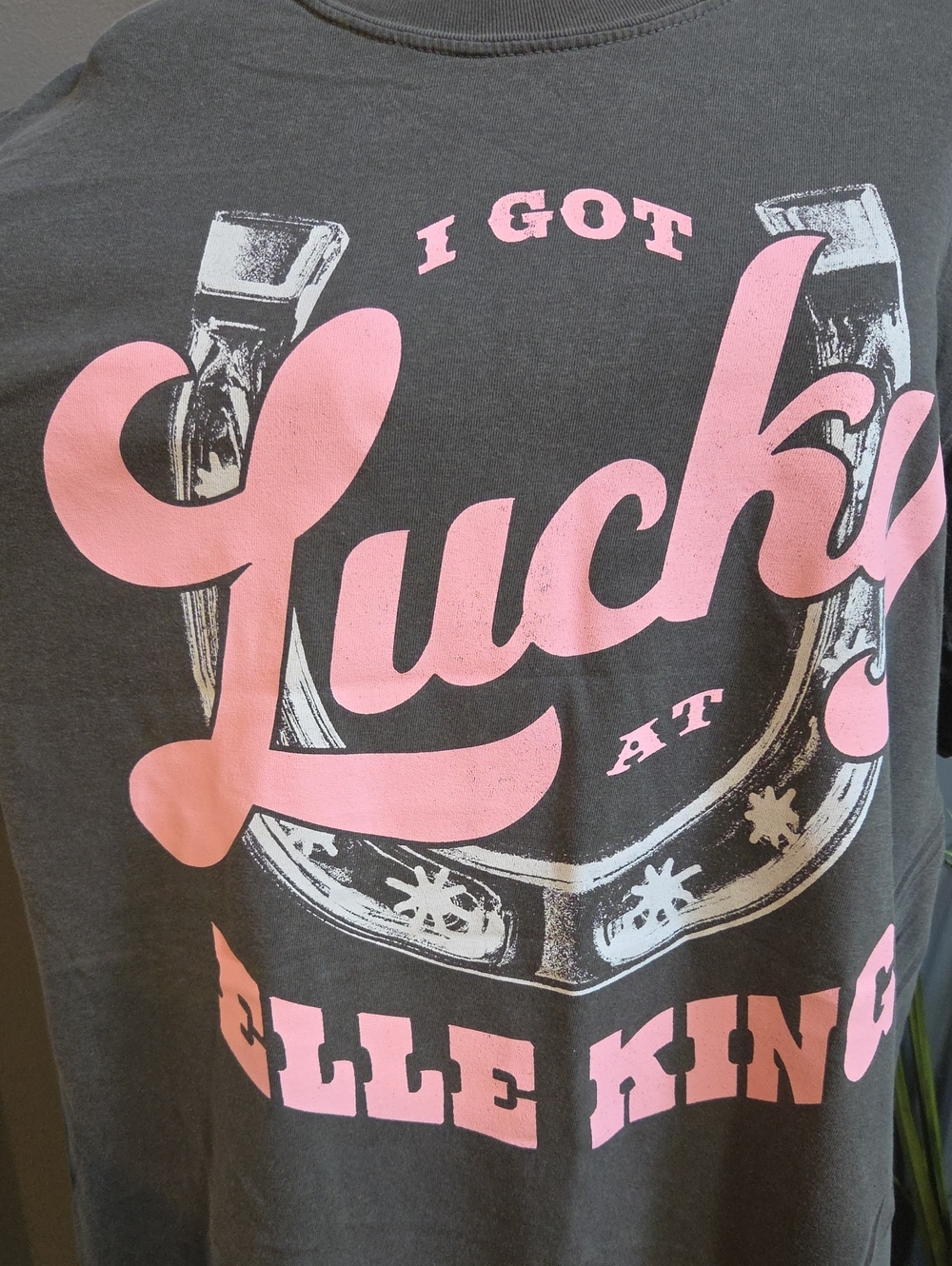 Elle King I Got Lucky Tour 2023 Concert T Shirt-  XL
